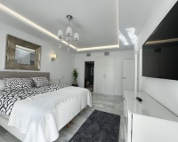 Resale - apartment - Marbella - Puerto Banús