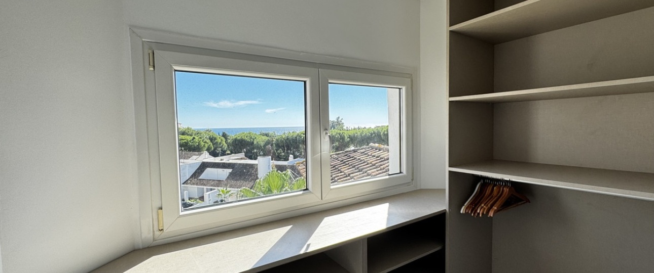 Resale - apartment - Marbella - Puerto Banús