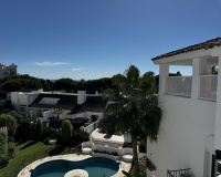 Resale - apartment - Marbella - Puerto Banús