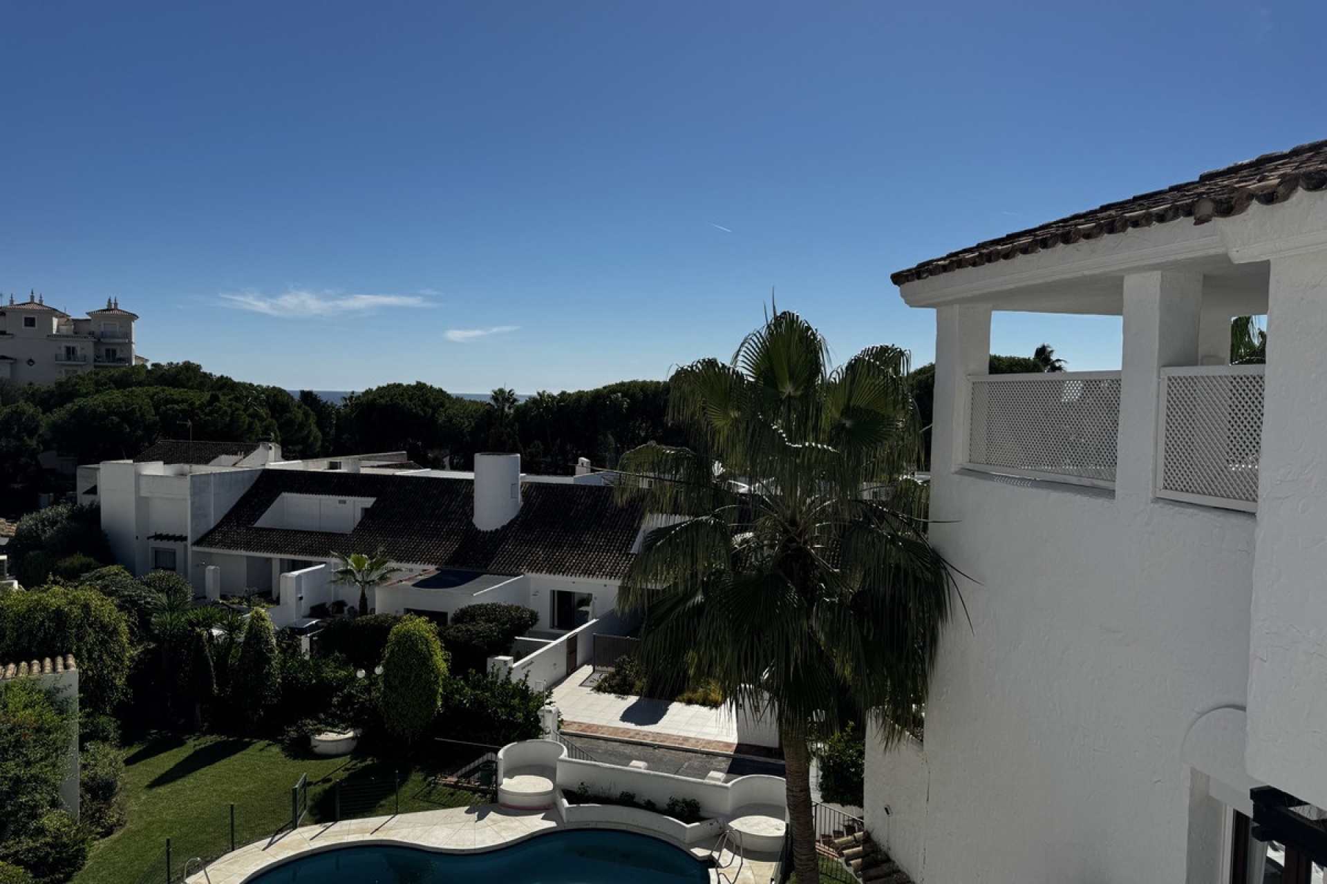 Resale - apartment - Marbella - Puerto Banús