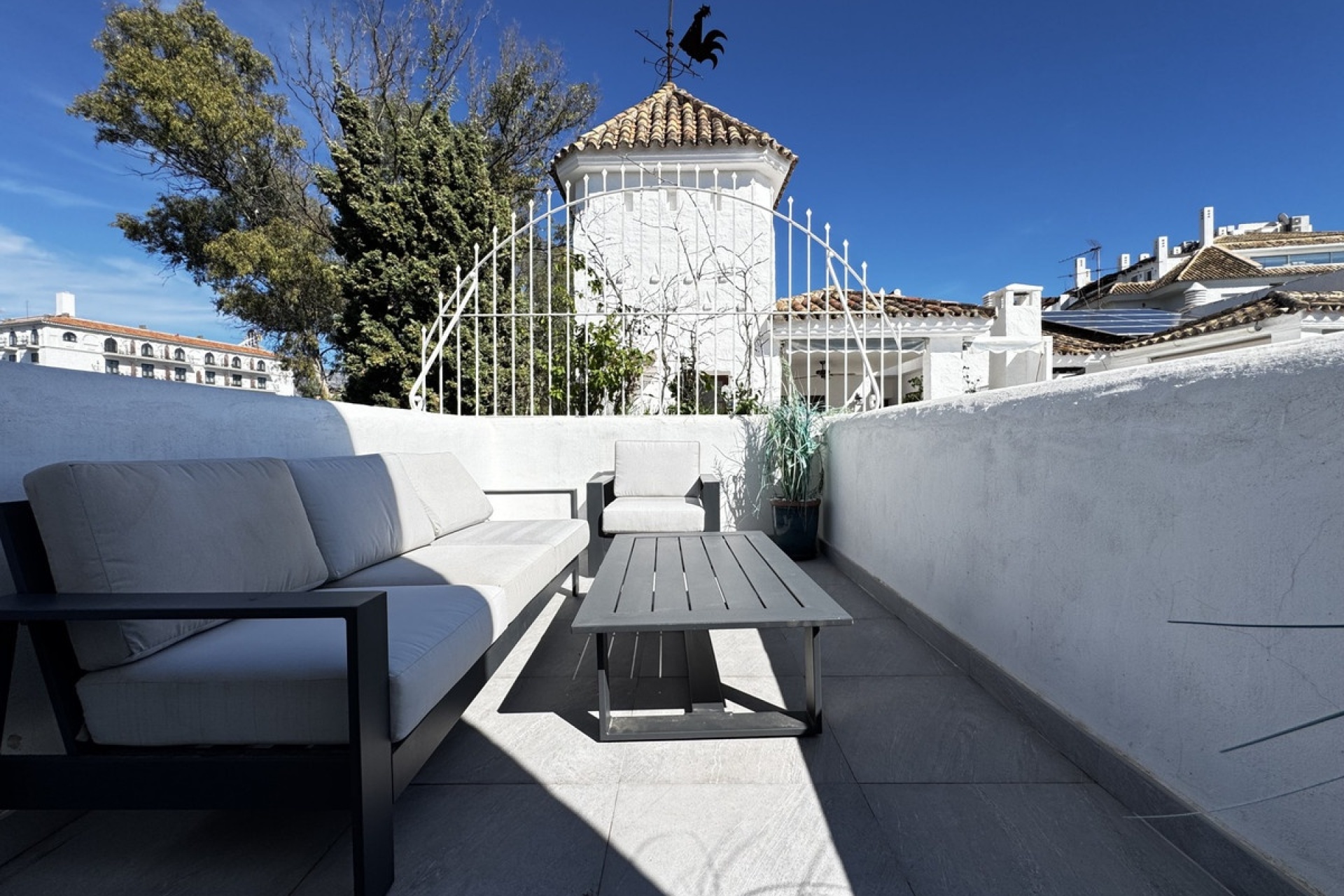 Resale - apartment - Marbella - Puerto Banús