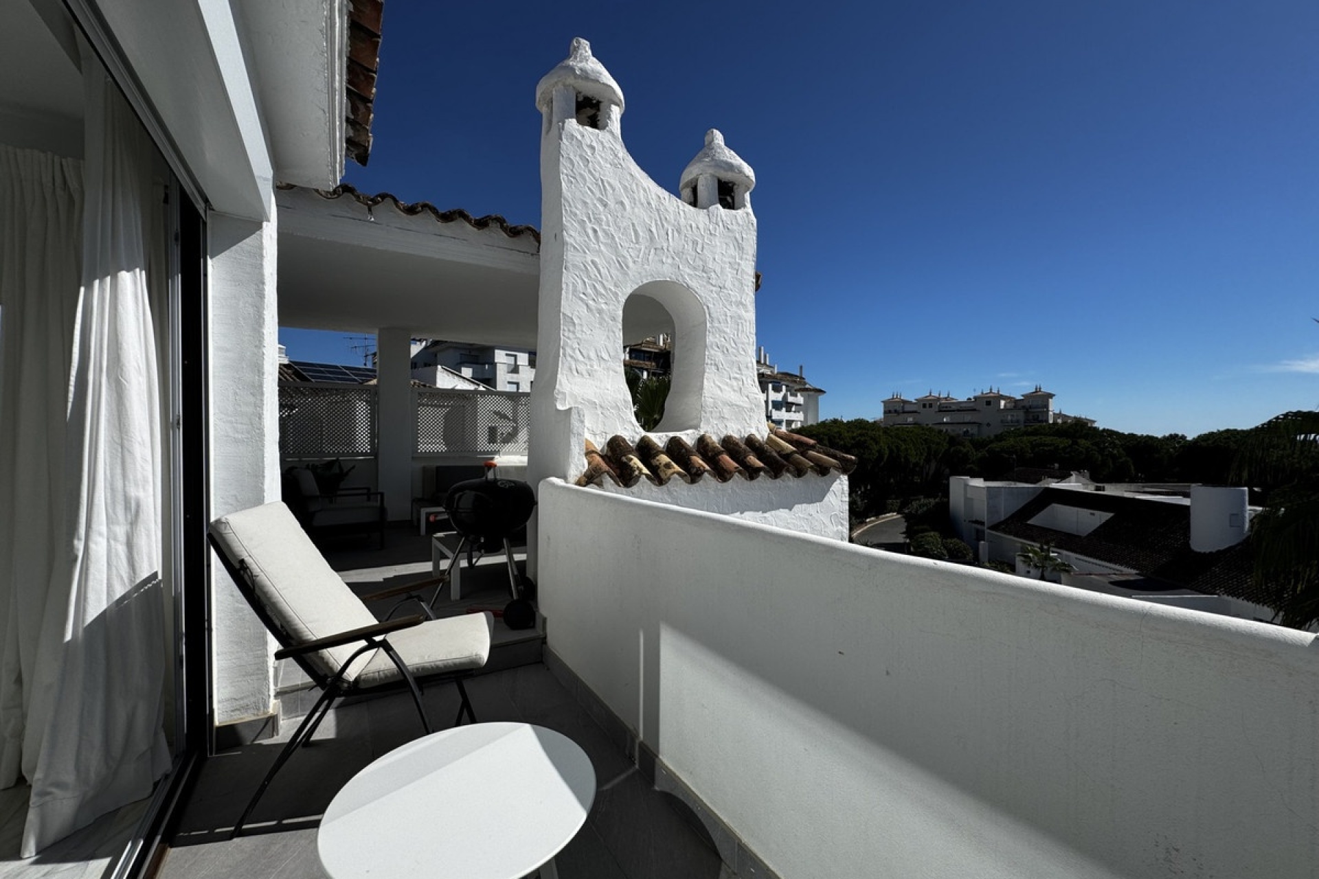 Resale - apartment - Marbella - Puerto Banús