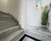 Resale - apartment - Marbella - Puerto Banús