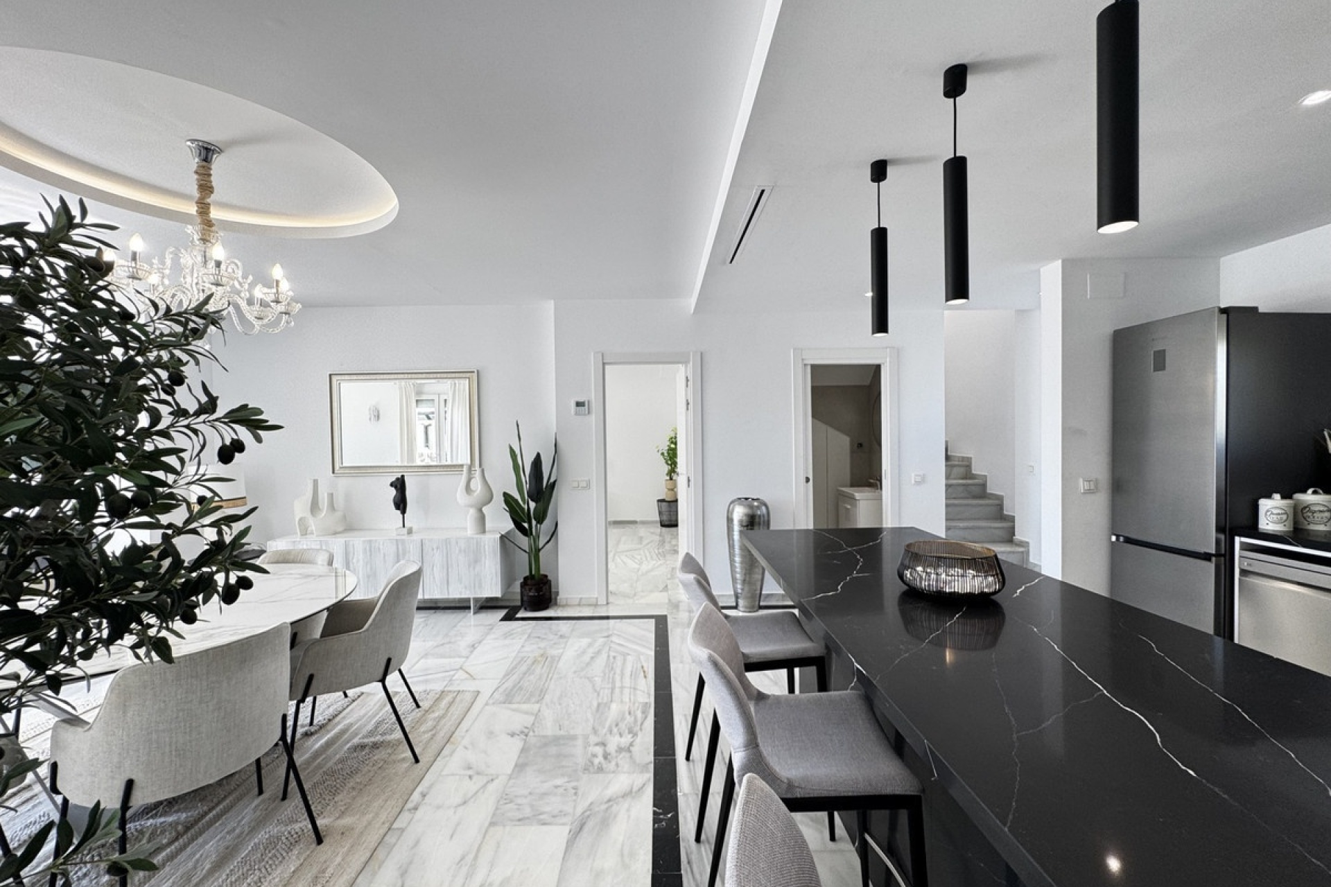 Resale - apartment - Marbella - Puerto Banús