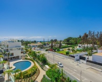 Resale - apartment - Marbella - Puerto Banús