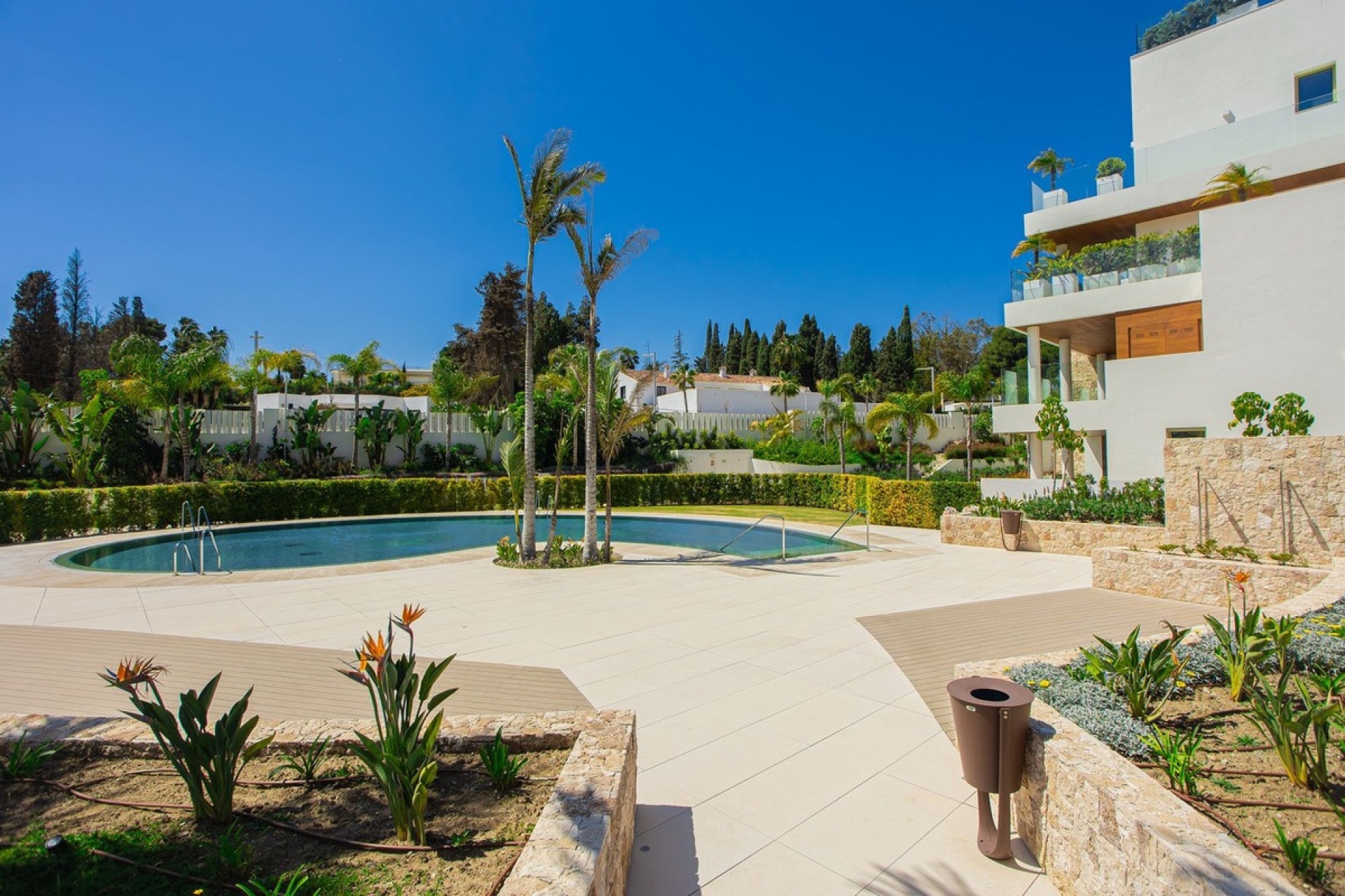 Resale - apartment - Marbella - Puerto Banús