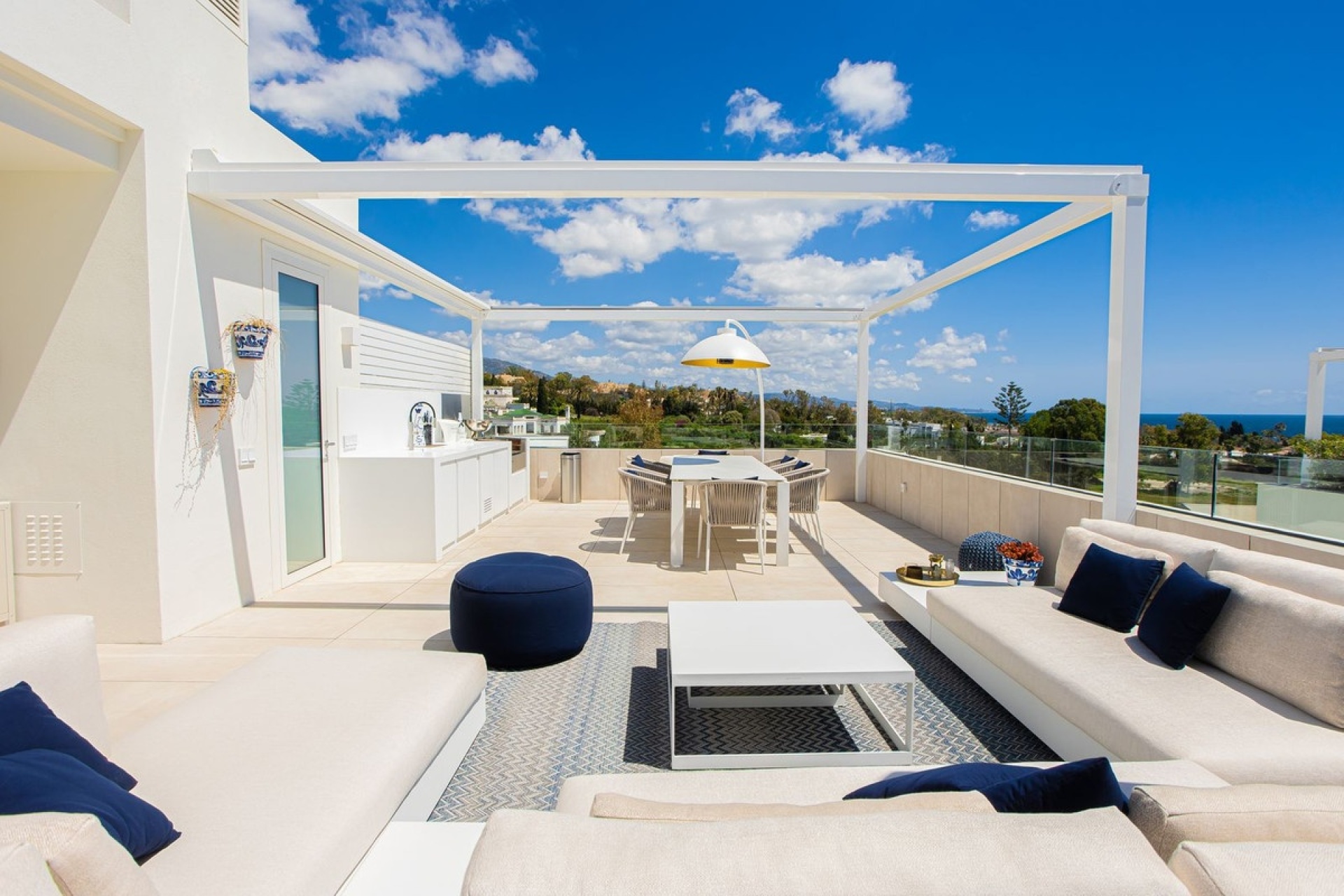 Resale - apartment - Marbella - Puerto Banús