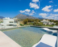 Resale - apartment - Marbella - Puerto Banús