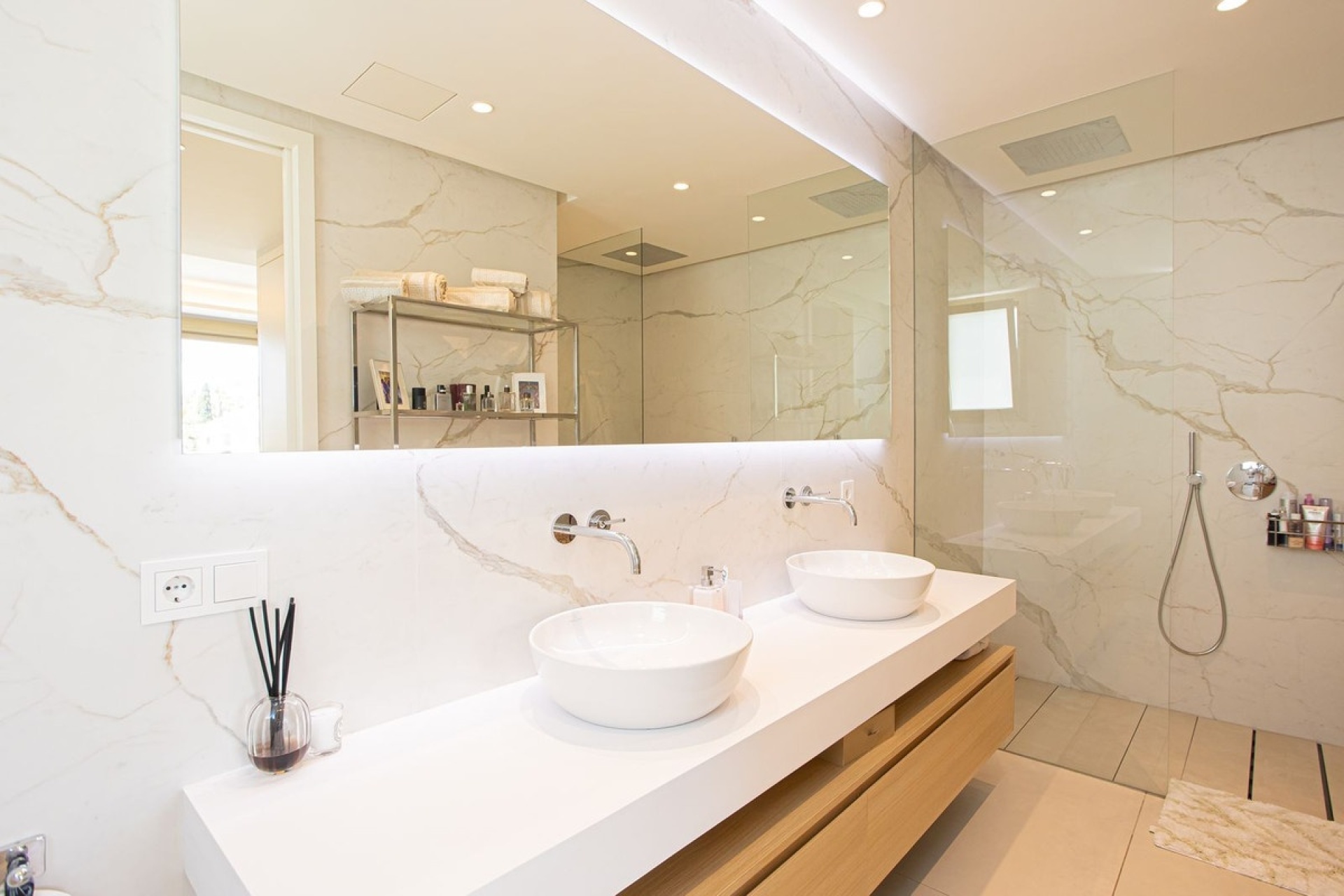 Resale - apartment - Marbella - Puerto Banús