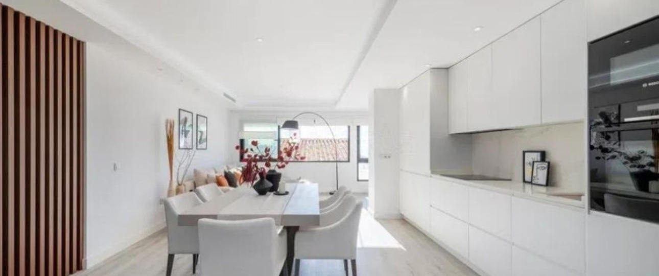 Resale - apartment - Marbella - Puerto Banús