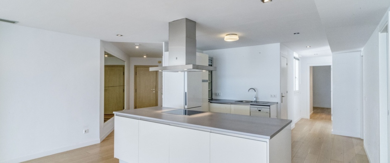 Resale - apartment - Marbella - Puerto Banús