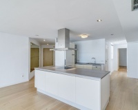 Resale - apartment - Marbella - Puerto Banús