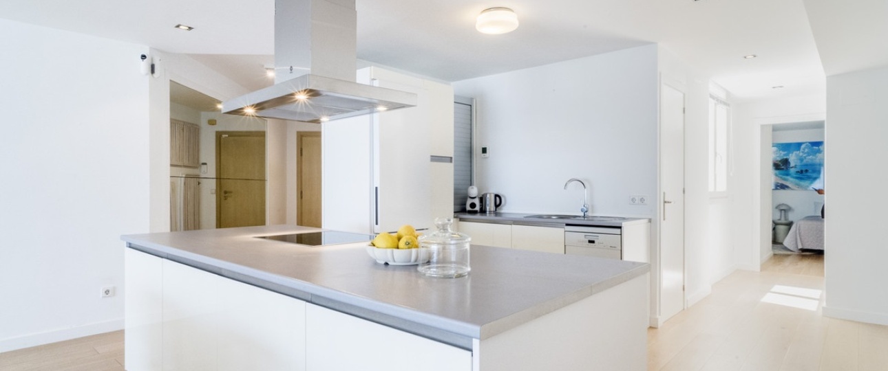 Resale - apartment - Marbella - Puerto Banús