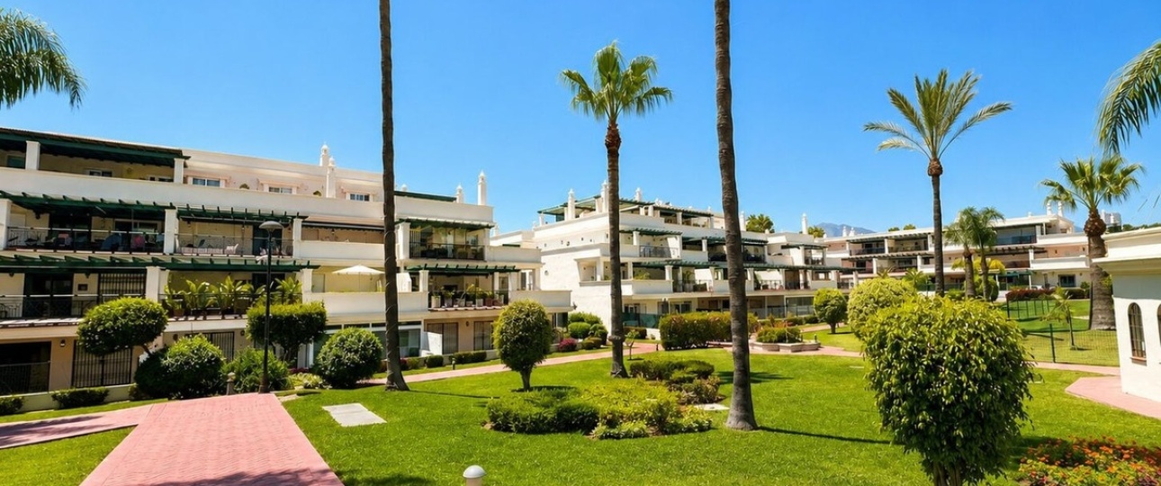 Resale - apartment - Marbella - Puerto Banús