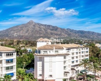 Resale - apartment - Marbella - Puerto Banús