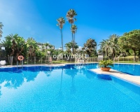 Resale - apartment - Marbella - Puerto Banús