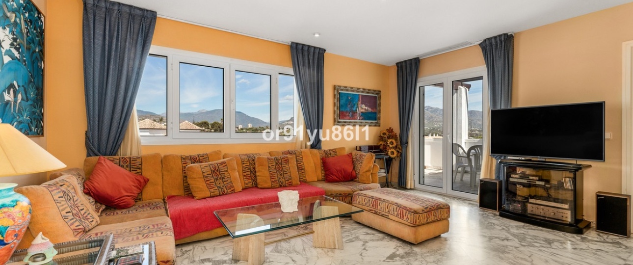 Resale - apartment - Marbella - Puerto Banús