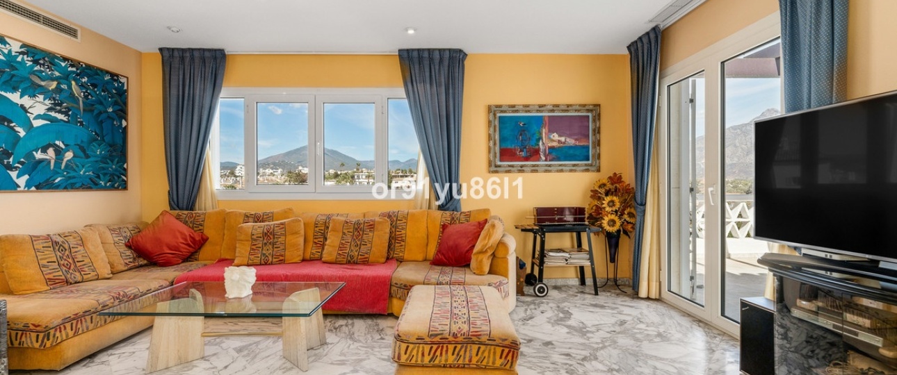 Resale - apartment - Marbella - Puerto Banús