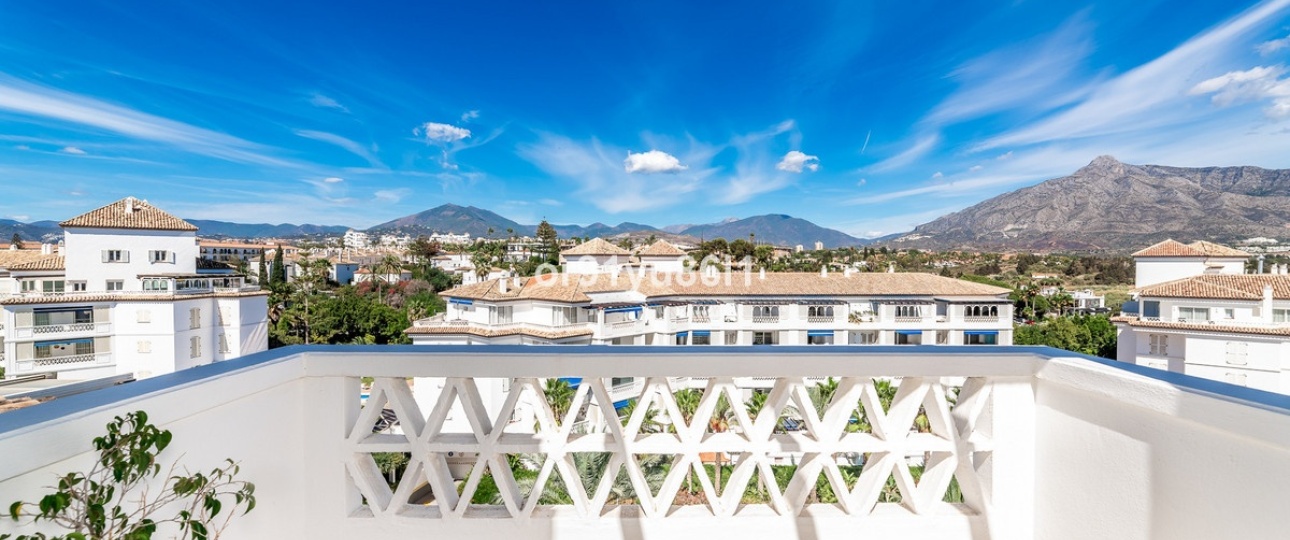 Resale - apartment - Marbella - Puerto Banús