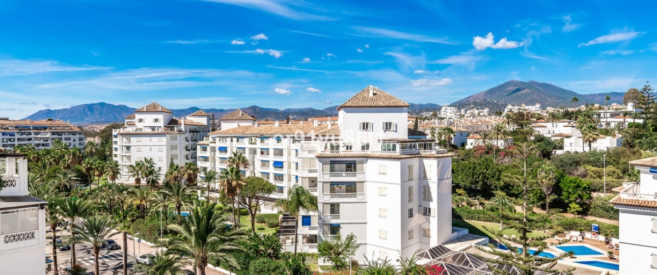 Resale - apartment - Marbella - Puerto Banús