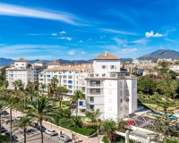 Resale - apartment - Marbella - Puerto Banús