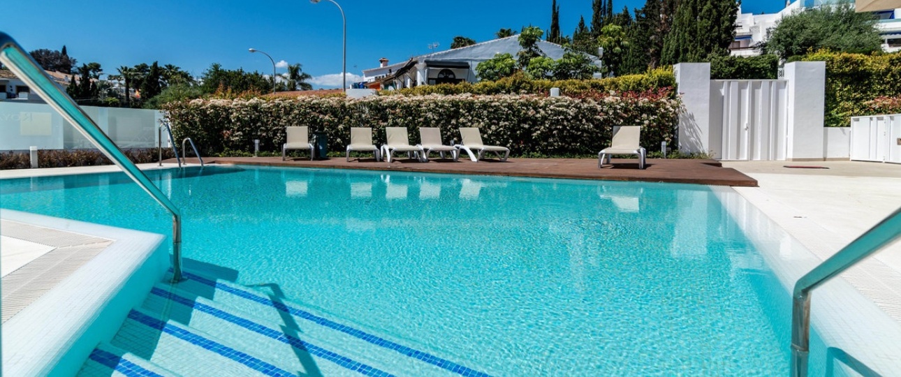 Resale - apartment - Marbella - Puerto Banús