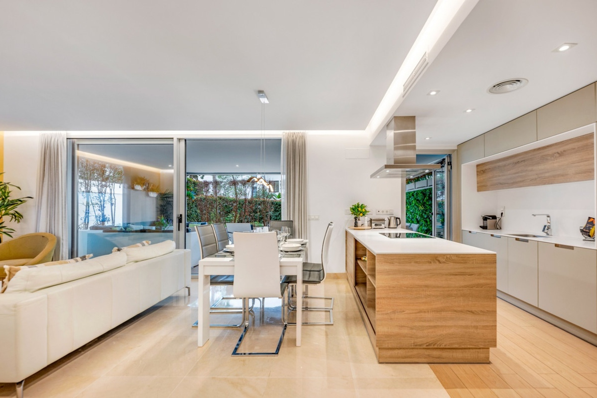 Resale - apartment - Marbella - Puerto Banús