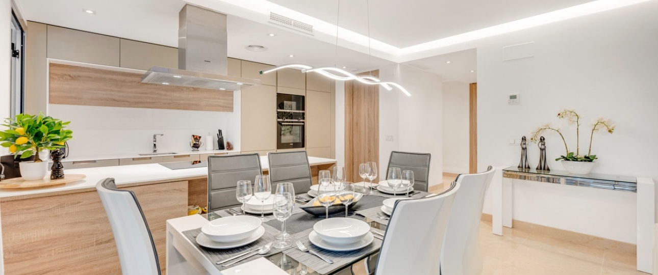 Resale - apartment - Marbella - Puerto Banús