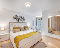 Resale - apartment - Marbella - Puerto Banús