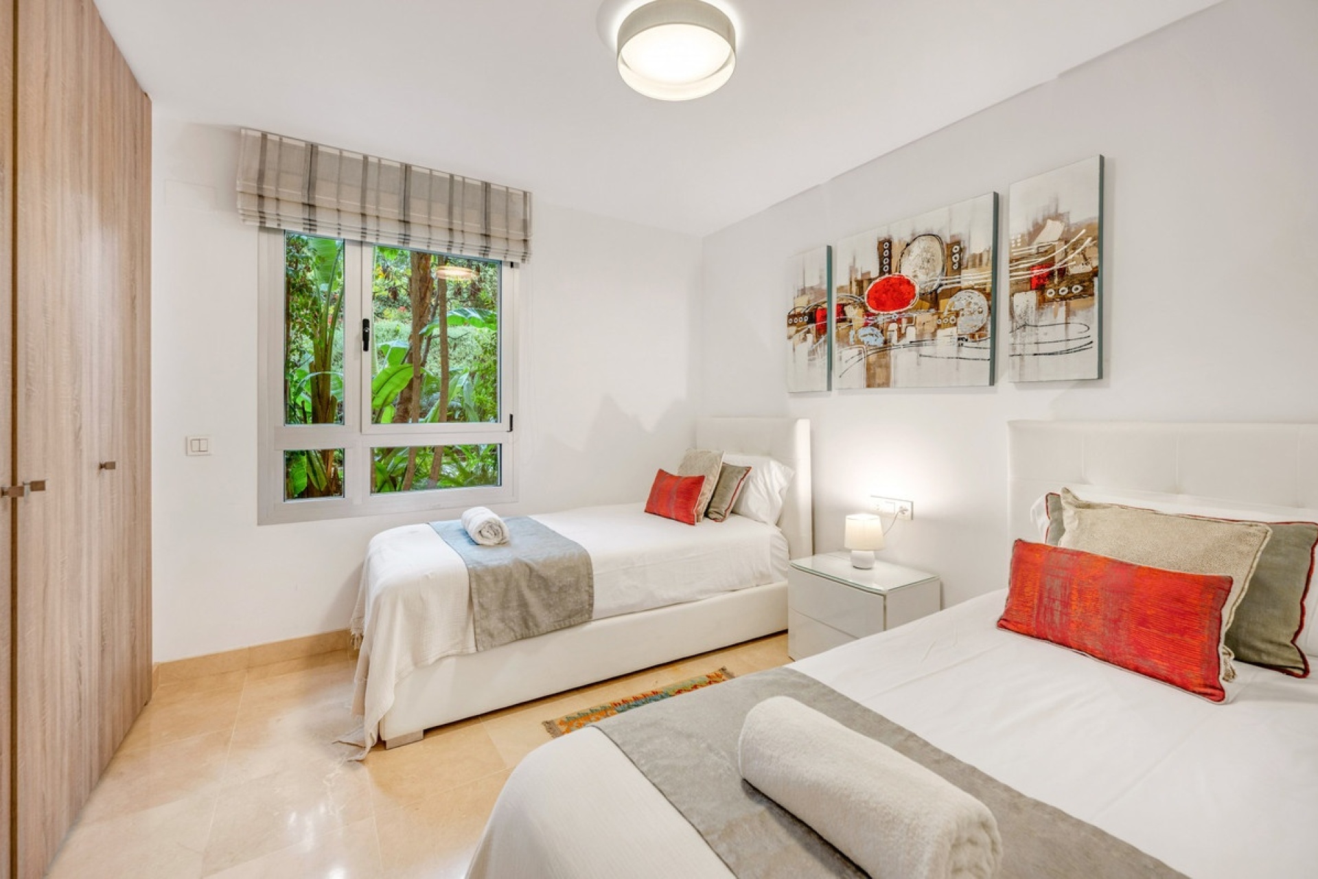 Resale - apartment - Marbella - Puerto Banús