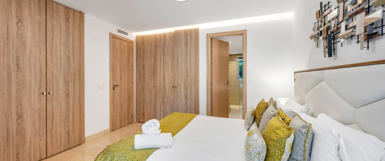 Resale - apartment - Marbella - Puerto Banús