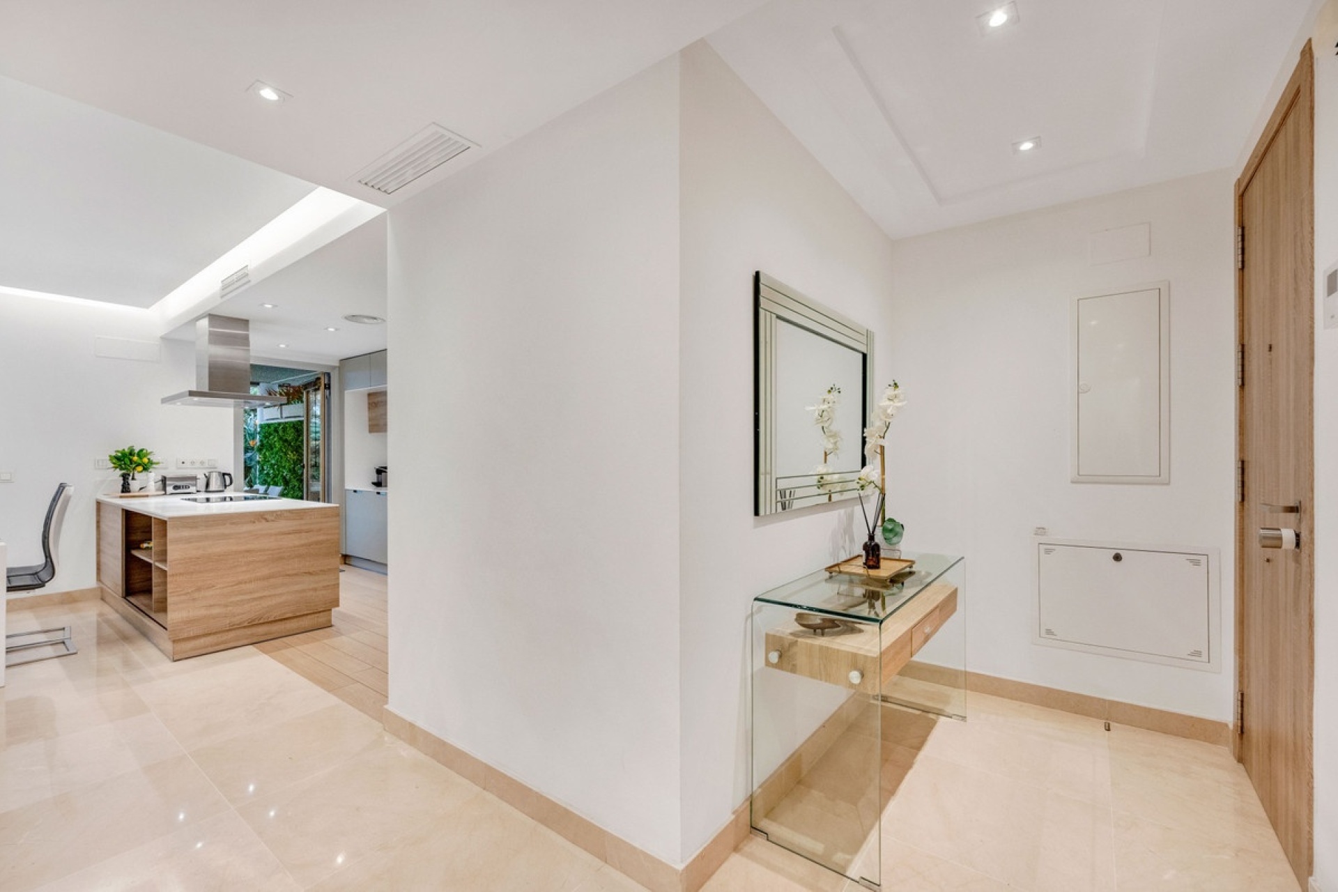 Resale - apartment - Marbella - Puerto Banús