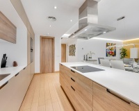 Resale - apartment - Marbella - Puerto Banús