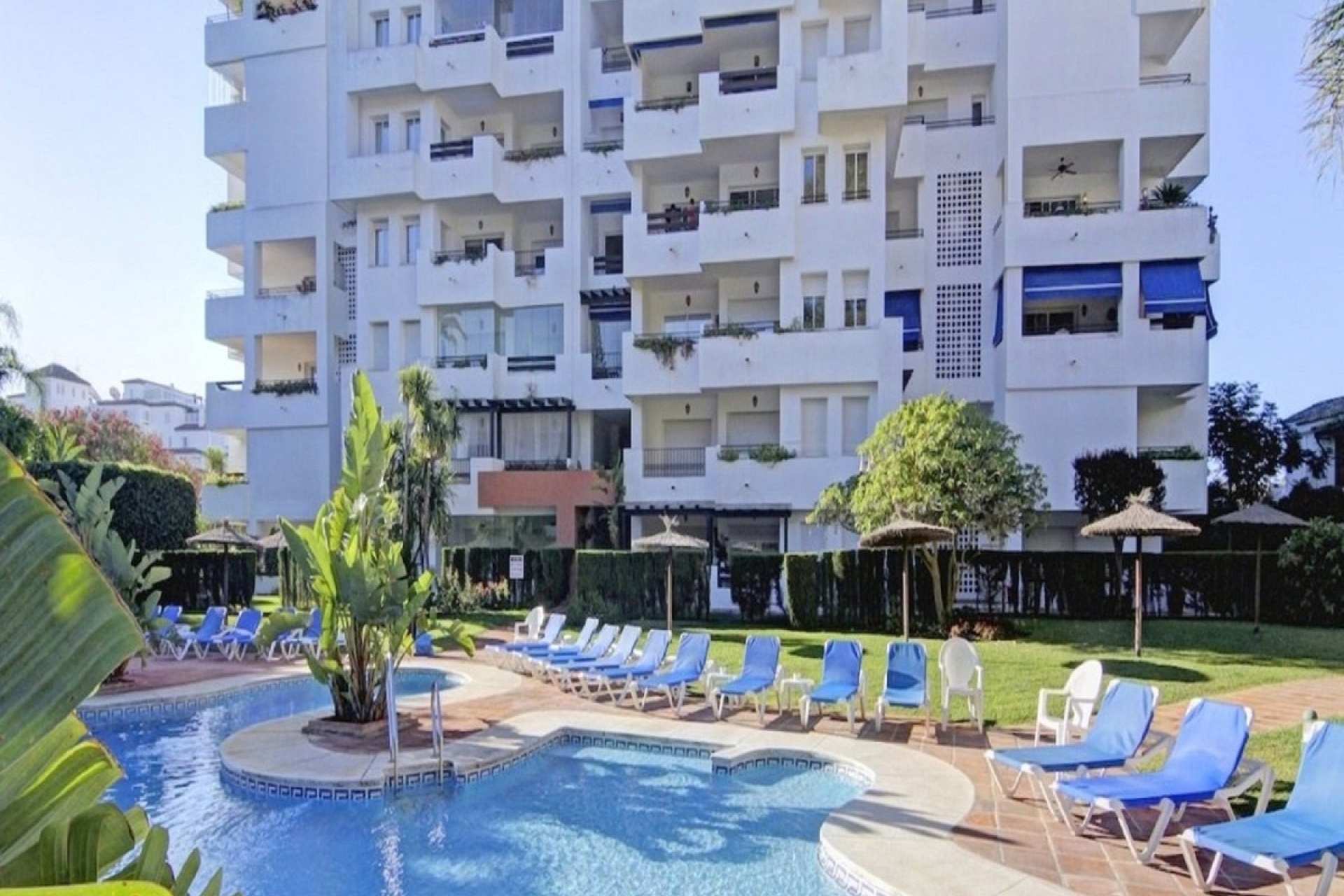 Resale - apartment - Marbella - Puerto Banús