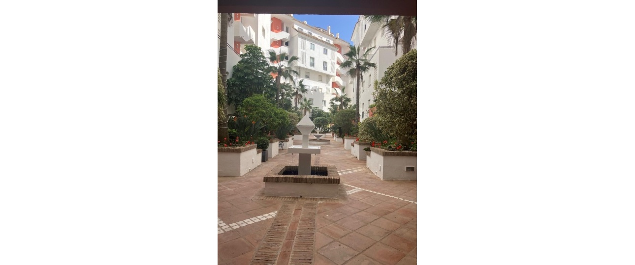 Resale - apartment - Marbella - Puerto Banús