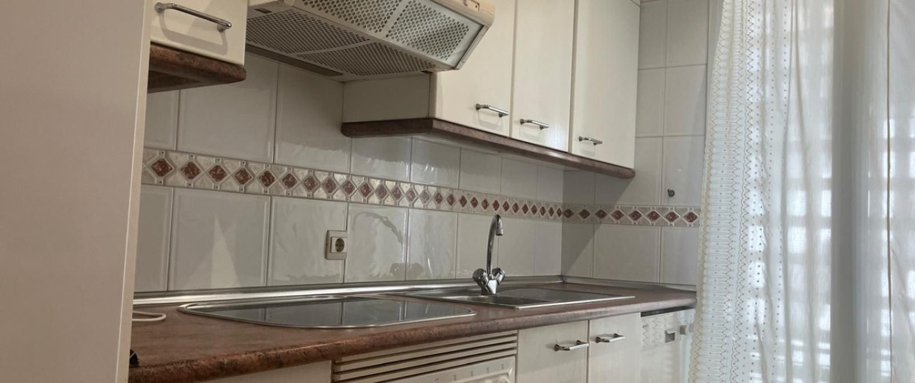 Resale - apartment - Marbella - Puerto Banús