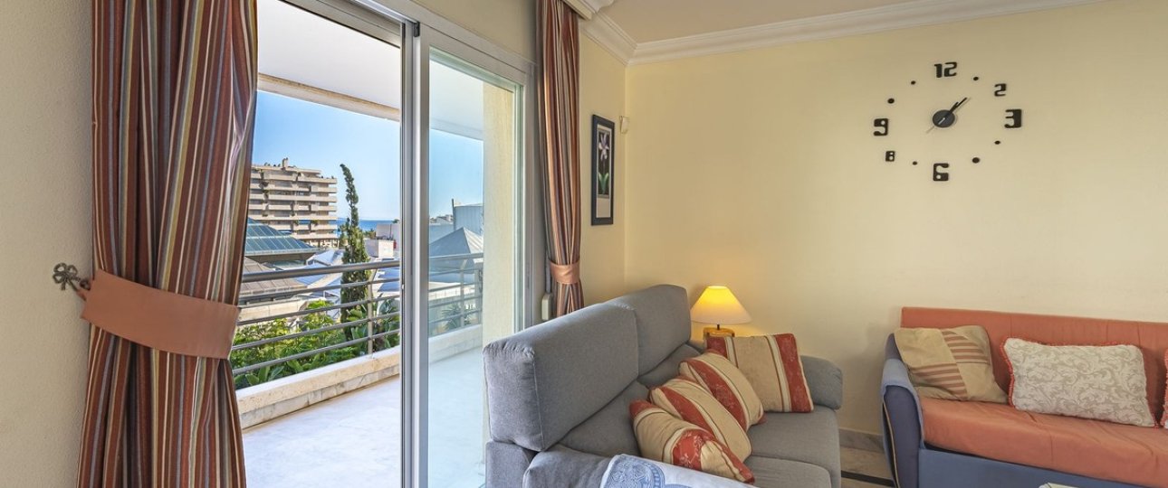 Resale - apartment - Marbella - Puerto Banús