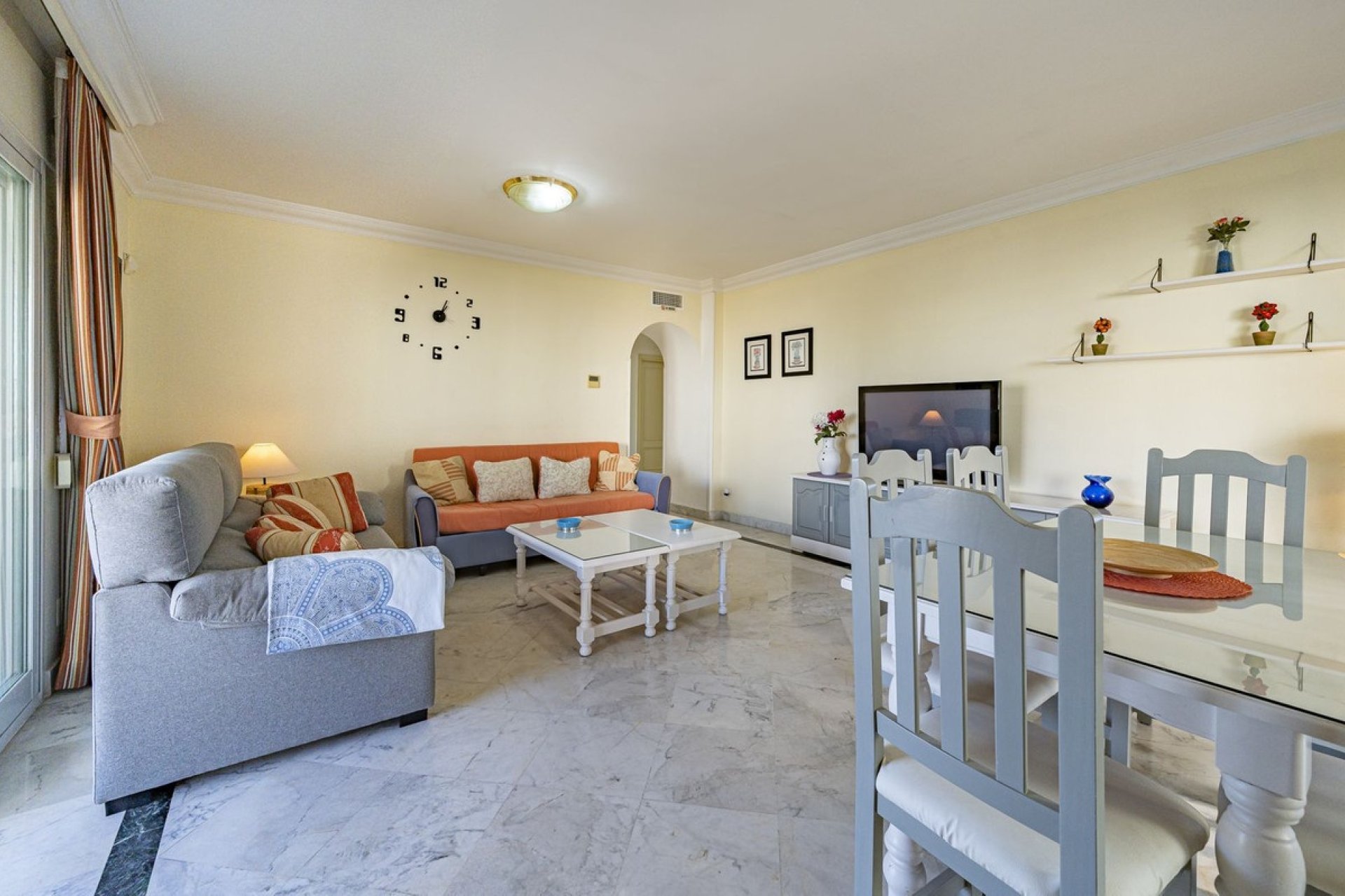 Resale - apartment - Marbella - Puerto Banús