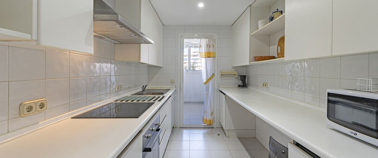 Resale - apartment - Marbella - Puerto Banús