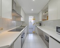 Resale - apartment - Marbella - Puerto Banús