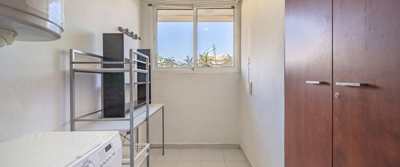 Resale - apartment - Marbella - Puerto Banús