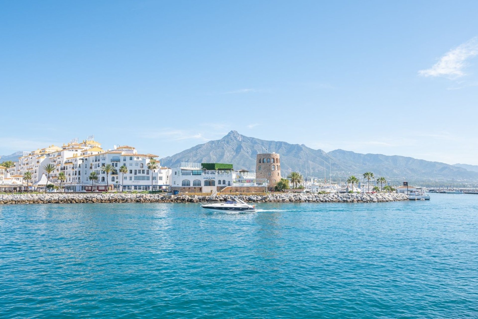 Resale - apartment - Marbella - Puerto Banús