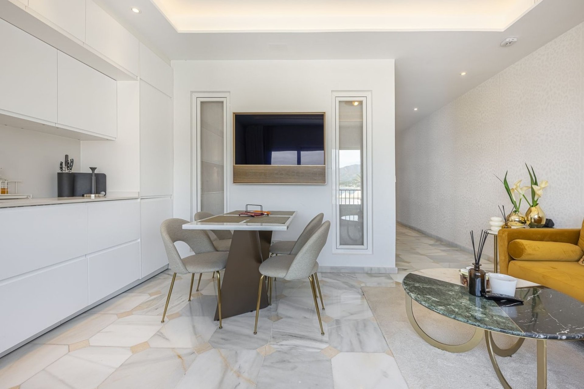 Resale - apartment - Marbella - Puerto Banús