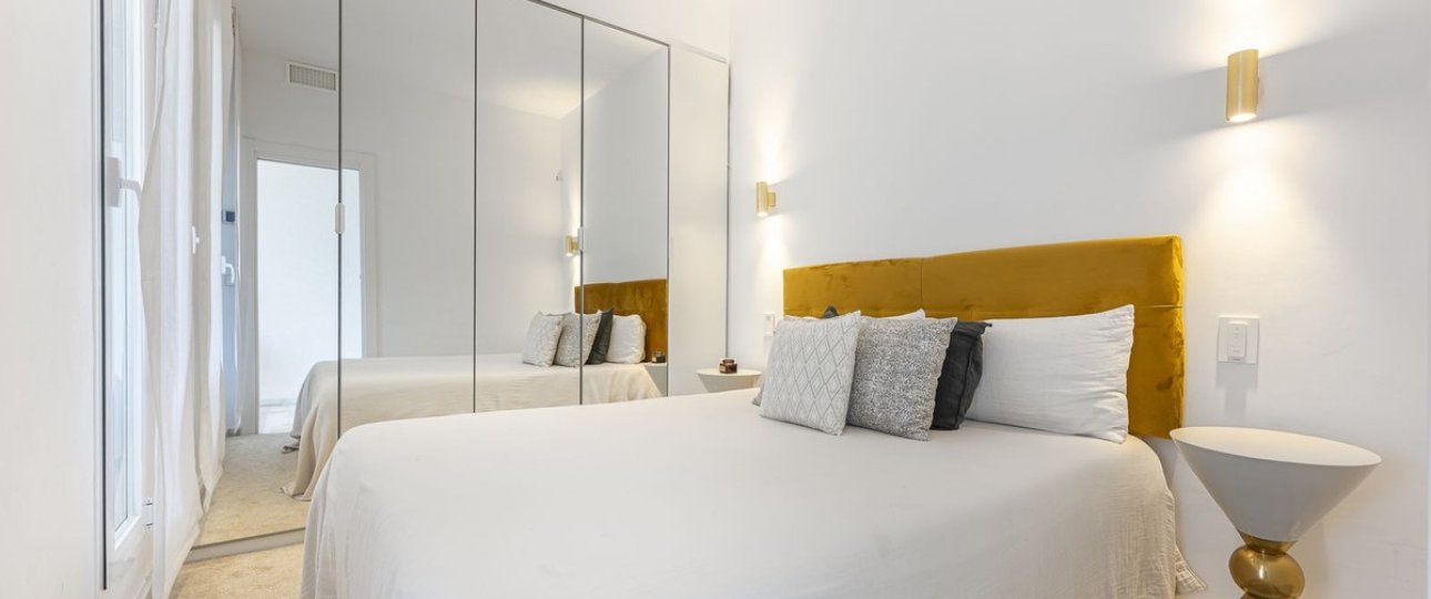 Resale - apartment - Marbella - Puerto Banús