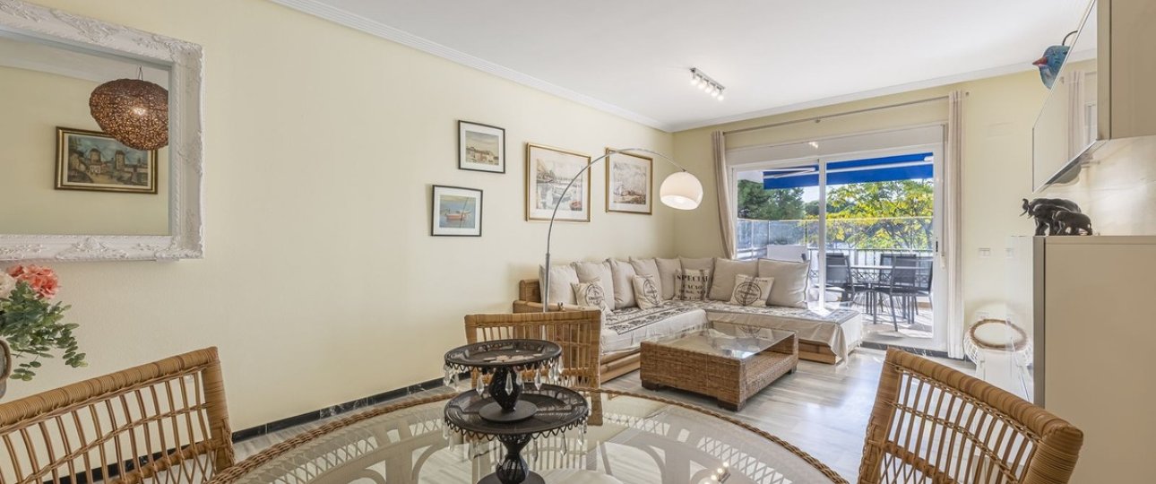 Resale - apartment - Marbella - Puerto Banús
