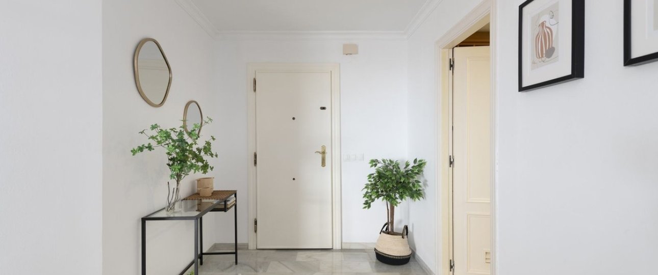 Resale - apartment - Marbella - Puerto Banús