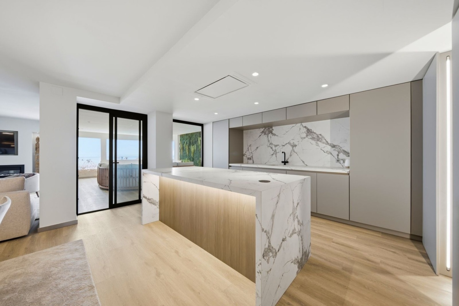 Resale - apartment - Marbella - Puerto Banús