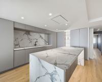 Resale - apartment - Marbella - Puerto Banús