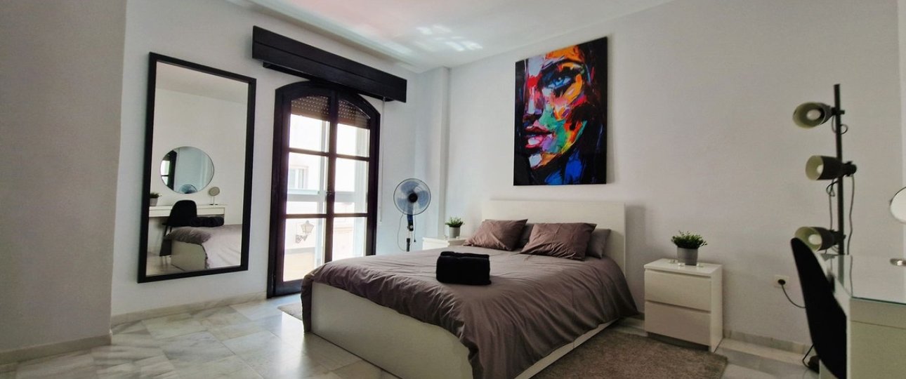 Resale - apartment - Marbella - Puerto Banús