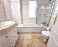 Resale - apartment - Marbella - Puerto Banús
